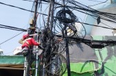 Agung Nugroho Tegas! Seluruh Provider Internet Wajib Tertibkan Kabel Fiber Optik Semrawut di Pekanbaru