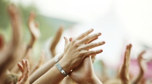 5 Manfaat dari Tepuk Tangan