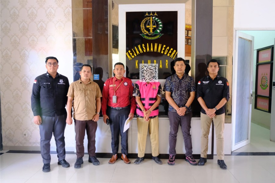 Kejari Kampar Tetapkan Misdi sebagai Tersangka Korupsi Tanah Restan Desa Indra Sakti