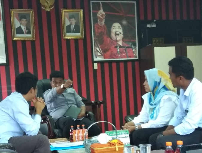 Pimpinan DPRD Minta Manager Rayon Panam Diganti