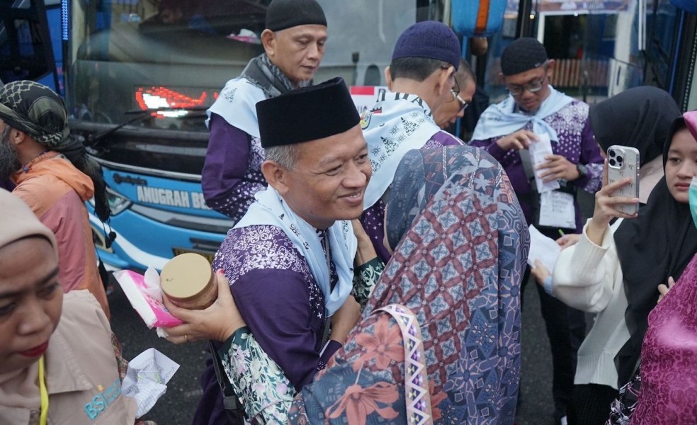 445 Calon Jamaah Haji Pekanbaru Mulai Diberangkatkan ke Embarkasi Batam