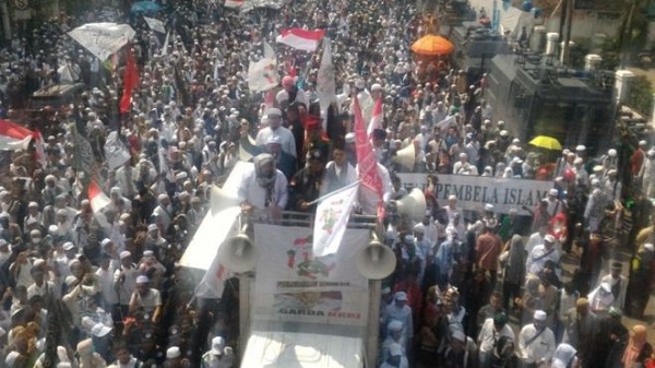 Sedikitnya 2.000 orang berunjuk rasa tuntut pemidanaan Sukmawati Soekarnoputri