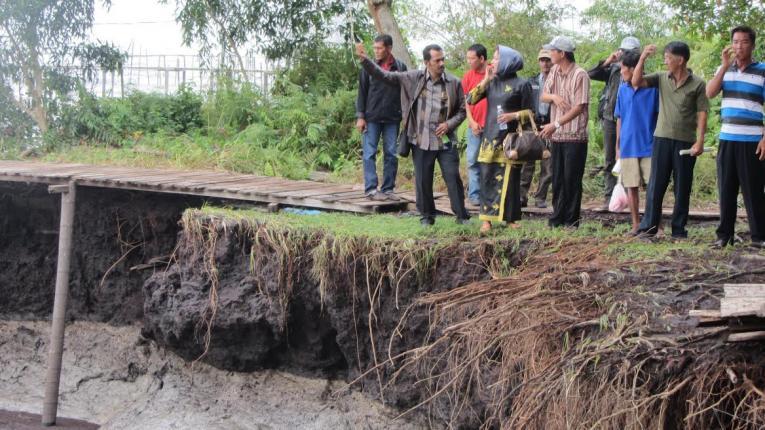 Abrasi Pulau Untut Diduga Akibat Kapal Tongkang PT Arara Abadi
