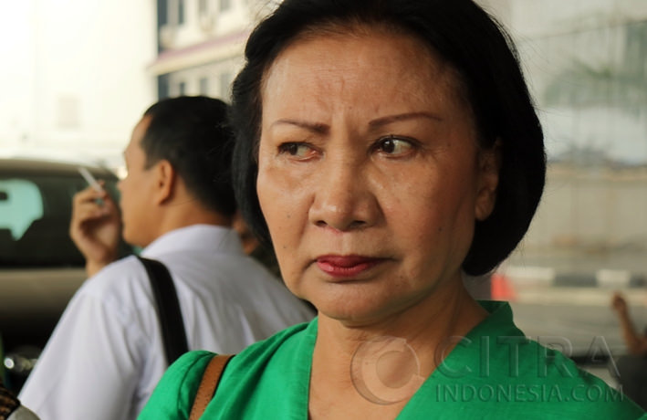 Satu Dari Delapan Orang itu Adalah Ratna Sarumpaet