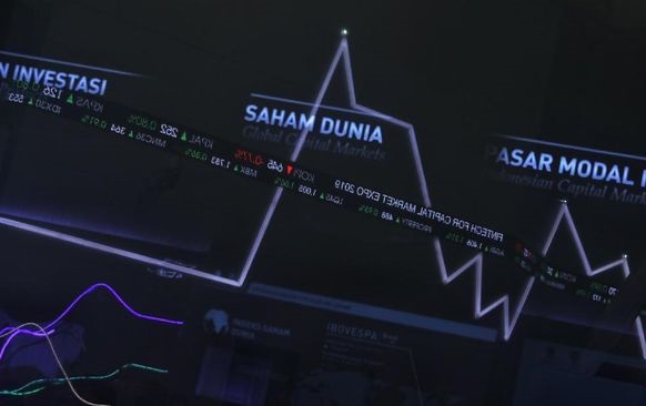 Corona Masuk Indonesia, IHSG Terperosok ke 5.361