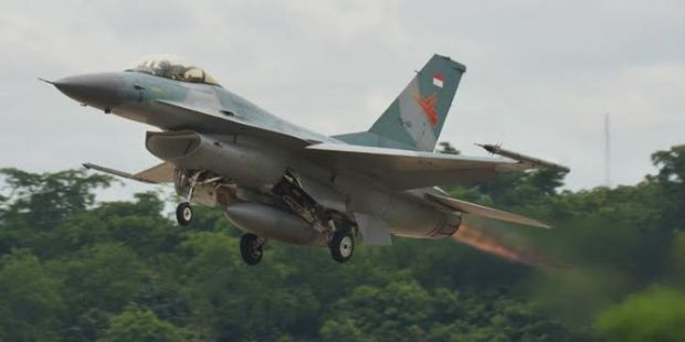 Pesawat F-16 yang Tergelincir di Lanud Pekanbaru Masih Bisa Diterbangkan Lagi