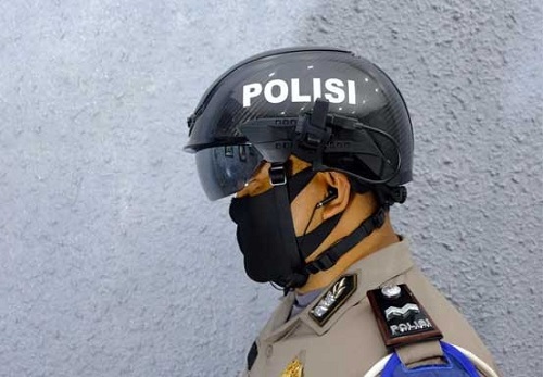Polda Riau Gunakan Helm 'Robocop' untuk Deteksi Dini Covid-19