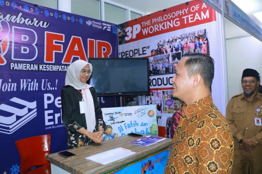 Lebih dari 2.000 Pencaker Serbu Pekanbaru Job Fair 2025, Masih Dibuka Hari Ini!