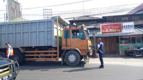 Pemko Pekanbaru Resmi Larang Truk Besar Masuk Kota, Ini Jalur yang Harus Dihindari