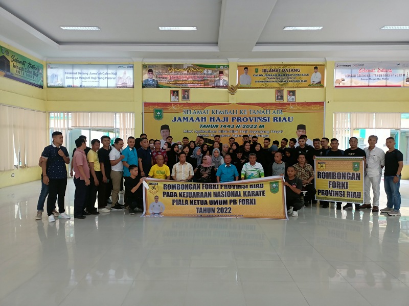 41 Atlit Forki Riau Ikuti Kejurnas Karate Sumbar