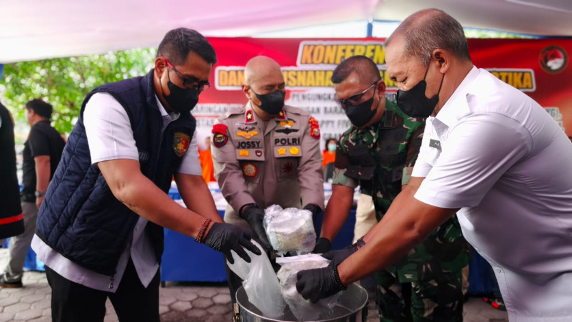 Polda Riau Musnahkan Narkoba Senilai Rp123,7 Miliar Hasil Ungkap Jaringan Internasional
