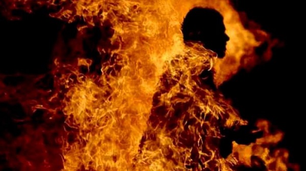 Patah Hati, Pemuda Tasikmalaya Ini Nekat Membakar Diri