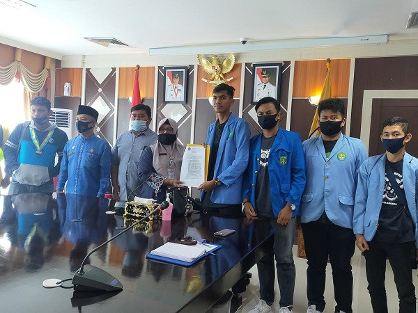 Layangkan Mosi Tidak Percaya, AMPR Desak Walikota Copot Kadiskes M Noer