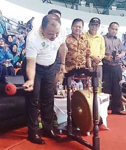 Kadispora Riau Apresiasi Futsal Smala Cup