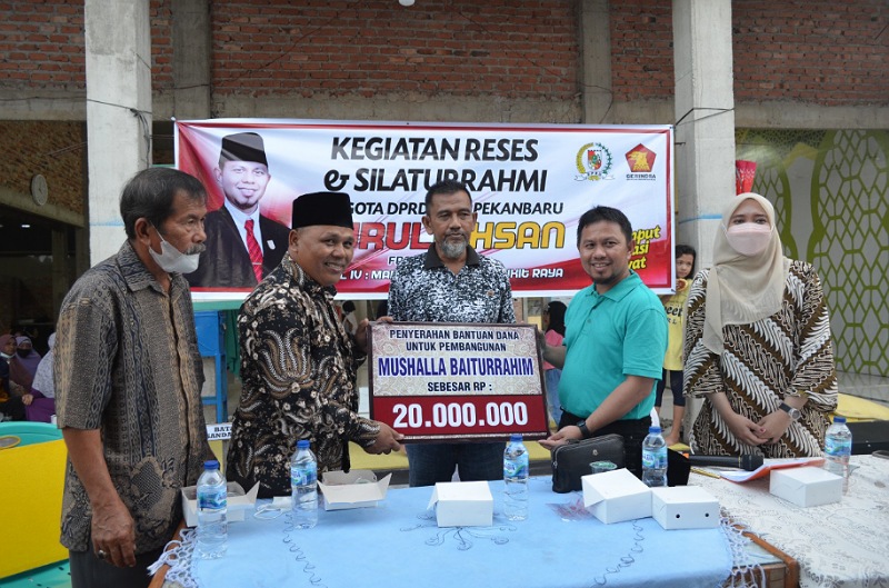 Dua Masjid dan Satu Musala Dapat Bantuan Uang Tunai Dari  Anggota Fraksi Gerindra Nurul Ikhsan