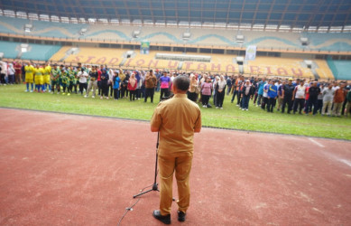 Gubernur Riau Buka Turnamen Mini Soccer Antar OPD dan BUMD HUT ke-68