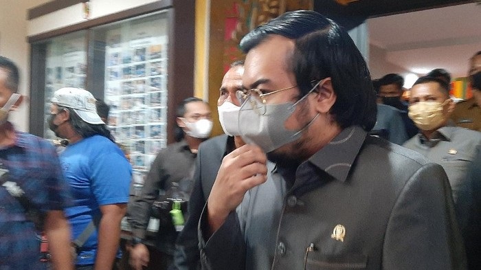 F-PKS Menolak Lalu Absen Paripurna Pemecatan Hamdani dari Ketua DPRD Pekanbaru