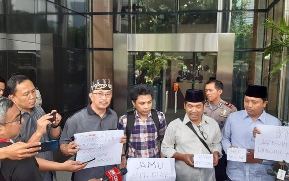 Kasus Suap PAW Kader PDIP, KPK Disuguhi Jamu Antidiare