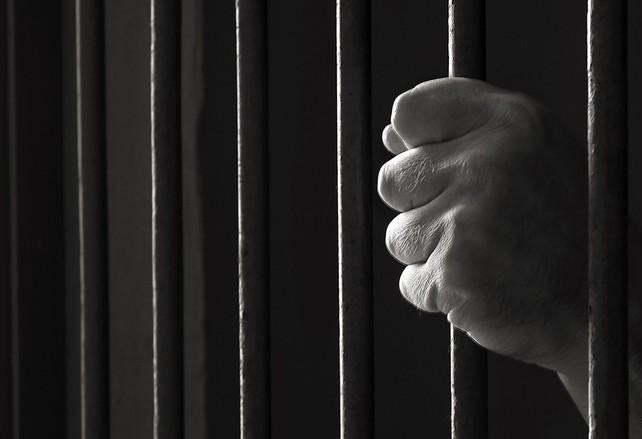 Terlibat Korupsi, Eks Bupati Pelalawan Dijebloskan ke Penjara