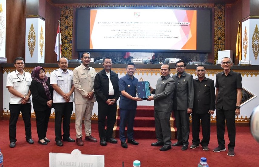 DPRD dan Pemko Pekanbaru Sepakati KUA-PPAS APBD 2025