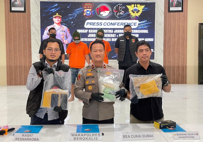 Polres Bengkalis dan Bea Cukai Gagalkan Peredaran Sabu Hampir 1 Kg