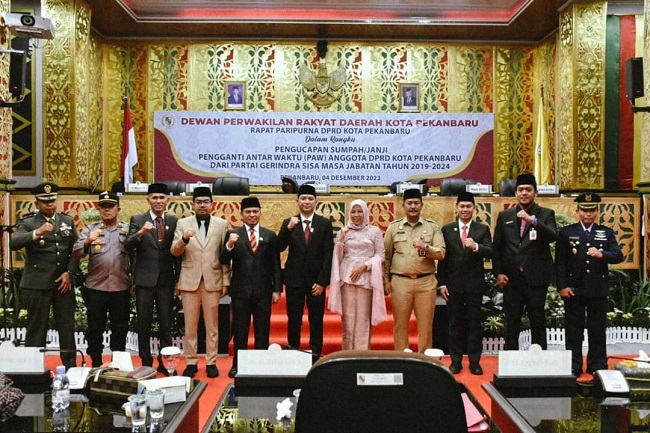 Pimpinan PAW Anggota DPRD Pekanbaru, Ketua DPRD Sabarudi Berharap Indra Sani Bisa Menjalankan Aspirasi Masyarakat