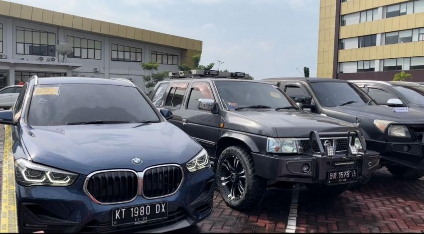 TPPU Kasus Narkoba, Polda Riau Sita Sejumlah Mobil Mewah serta Uang Tunai Ratusan Juta Rupiah