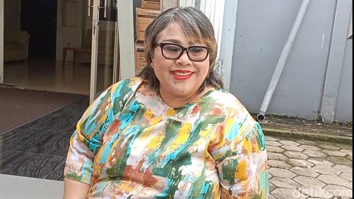 Demi Kesehatan dan Keluarga, Nunung Rela Jual Aset dan Tinggal di Kos