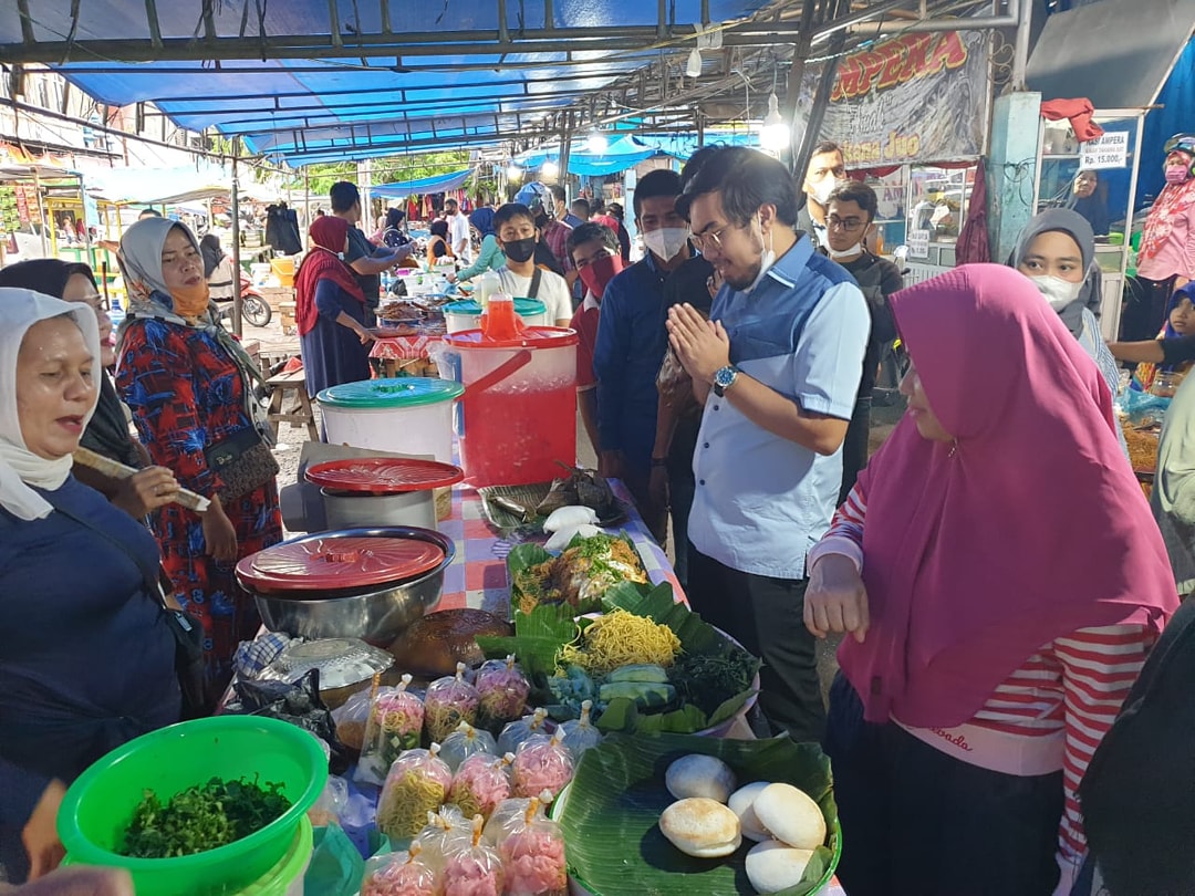 Dikabarkan Harga Sembako Meroket, Wakil Ketua DPRD Langsung Turun Ke Pasar, Ini Hasilnya