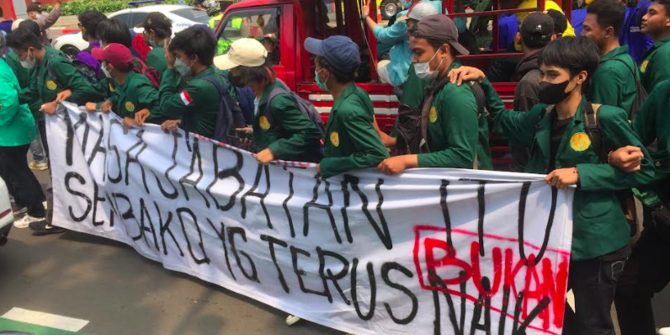 Pukul 13.00 WIB, Mahasiswa Mulai Bergerak Menuju Gedung DPR