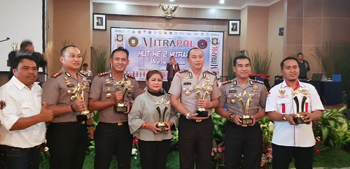 Kapolresta Pekanbaru Terima Penghargaan Polisi Sosial dari Mitrapol