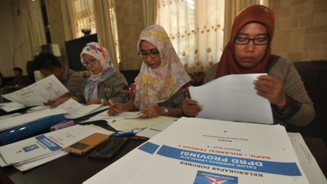 KPU kembalikan berkas hampir 200 caleg mantan napi korupsi ke parpol