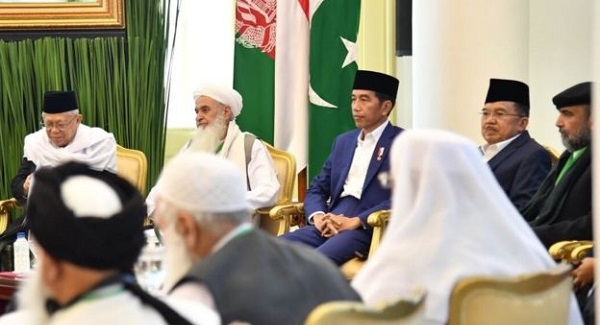 Jokowi kecam Trump di Konferensi Afghanistan di Bogor, belasan ribu orang demo 115 di Monas