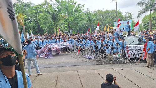 Mahasiswa Unri Sampaikan 7 Tuntutan di DPRD Riau, dari Reformasi Polri hingga Tolak RKUHP