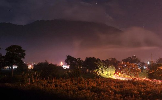 BPBD Imbau Warga Tak Dekati Gunung Marapi