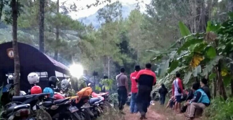 Jenazah yang Ditemukan di Bukit Piramid Tersangkut Pohon