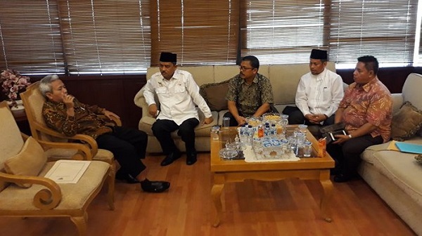 Temui Dirjen Haji dan Umroh, Sekda Optimis Tahun ini Embarkasi Antara JCH di Riau