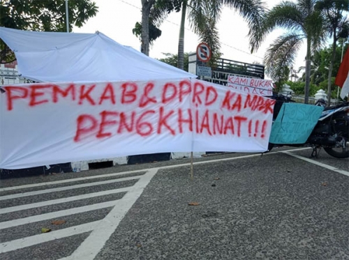 Demo, RTK Kampar Sebut Pemkab dan DPRD Penghianat