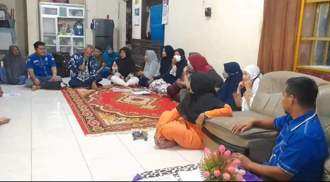 Waka DPRD Nofrizal Silaturahmi dengan Warga Marpoyan