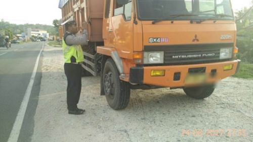 Pasca Tewasnya 4 Orang se-Keluarga, Satlantas Polres Kampar Razia Truk Melebihi Tonase