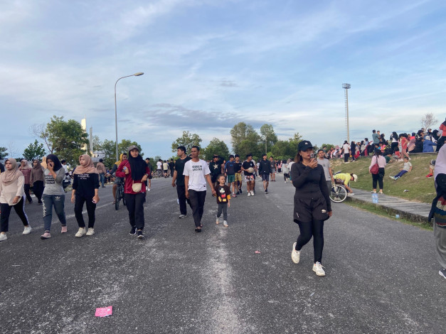 Stadion Utama Riau Jadi Tempat Favorit Warga Pekanbaru Berolahraga dan Berkuliner
