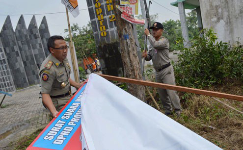 Baslu Riau Temukan Alat Kampanye Illegal