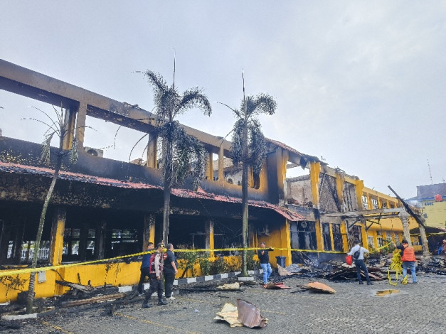 Pasca kebakaran, Disnakertrans Riau Gunakan Aula dan Workshop UPT LK untuk Layani Masyarakat