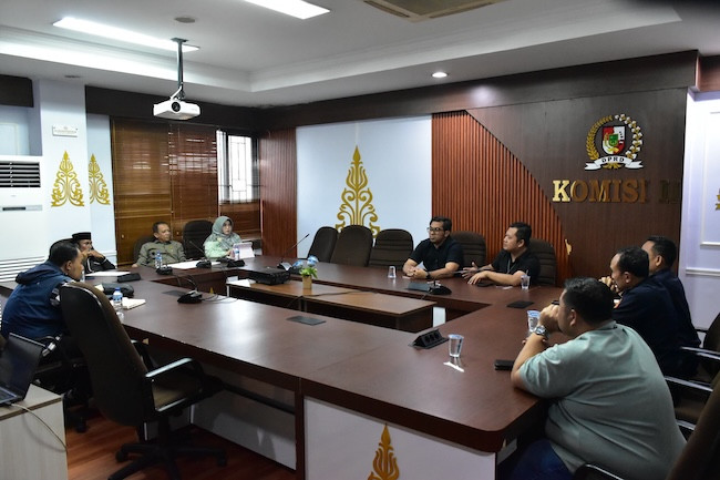 Bea Cukai Pekanbaru Amankan 160 Juta Batang Rokok Ilegal, DPRD Minta Pengawasan Ditingkatkan