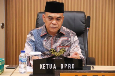 APBD Riau 2026 Turun ke Klasifikasi Sedang, Tunjangan Pegawai Terancam Dipangkas