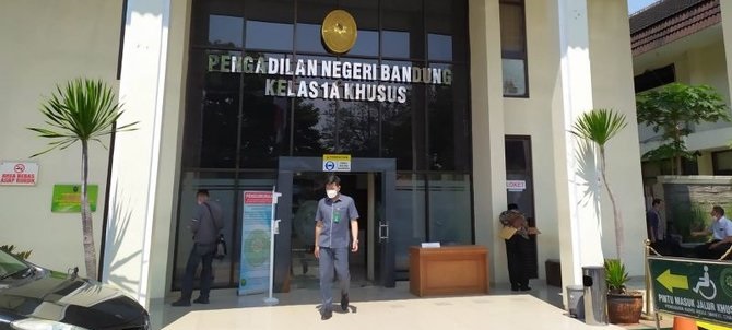 PN Bandung Tolak Praperadilan Tersangka Pinjol