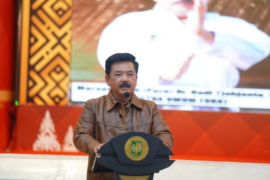 Hadi Tjahjanto Dorong Pembinaan Atlet Karate Berbasis Karakter Sejak Dini