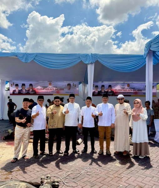 DPD Gerindra Riau Tebar 60 Ekor Sapi Kurban untuk Masyarakat se-Riau