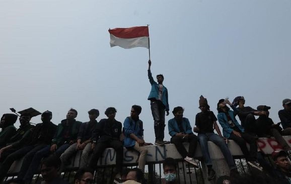 Dilarang Demo oleh Kampus, Mahasiswa Riau Mengadu ke DPRD
