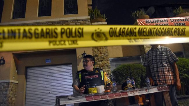 Densus 88 Amankan Lima Terduga Teroris